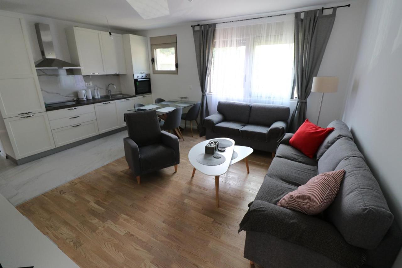 Apartment Sandrita โกตอร์ ภายนอก รูปภาพ